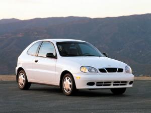 Daewoo Lanos 3-Door 1998 года (US)